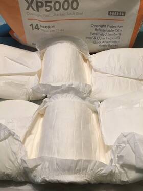 Beyond 696550986408 Xp5000 Medium M Plastic Backed Adult Diapers Sample Pack Of 2 Rare