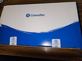 416745 Convatec Box 10 Esteem One-piece Convex Drainable Pouch 1-1/4ftft Pre-cut Filter