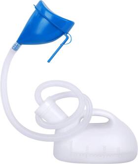 Takuyada 313113446482 Portable Urine Bottle With Lid And Funnel 2000ml For Men Women