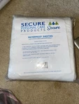 Waterproof Secure Personal Care Products Sheets Size 39"X75" W/anchor Bands New.. Fixed Price $24.00.