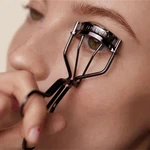 Shiseido Eyelash Curler With Extra Rubber Pad *brand New - Purchased In Tokyo*. Fixed Price $28.00.