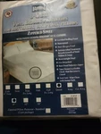 Bed Bug Blocker Awaterproof Zip-up Mattress Protector, Queen 60 80 9" Certified. Fixed Price $17.99.